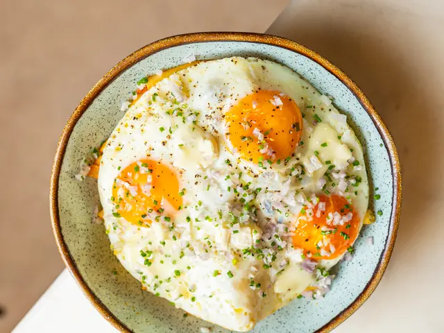 Photo: Traveller eggs (Huevos Rotos)